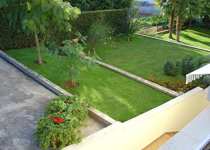 Apartment Mini Albizia Zadar